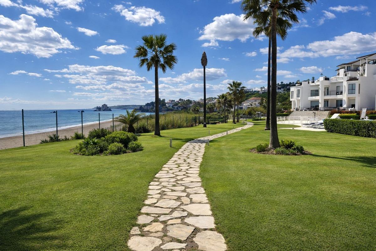 2 Bed, 2 Bath, ApartmentFor Sale, Casares Playa, Malaga