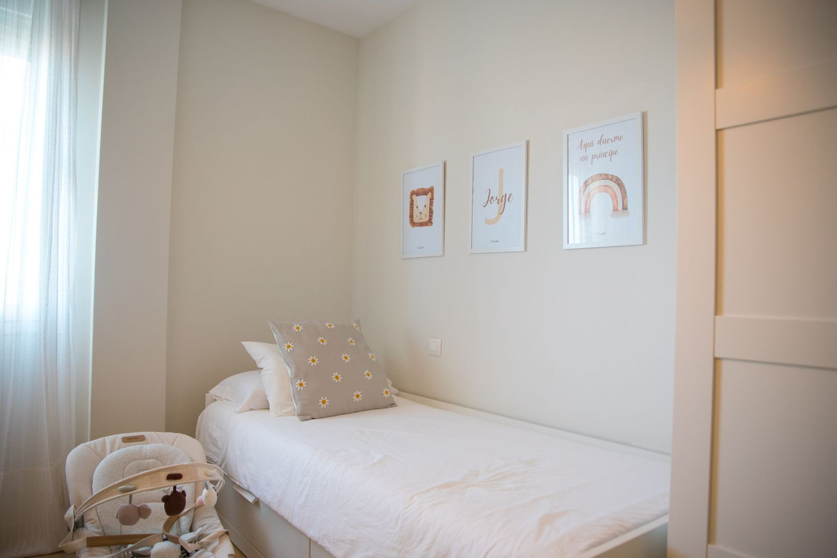 2 Bed, 2 Bath, ApartmentFor Sale, La Duquesa, Malaga