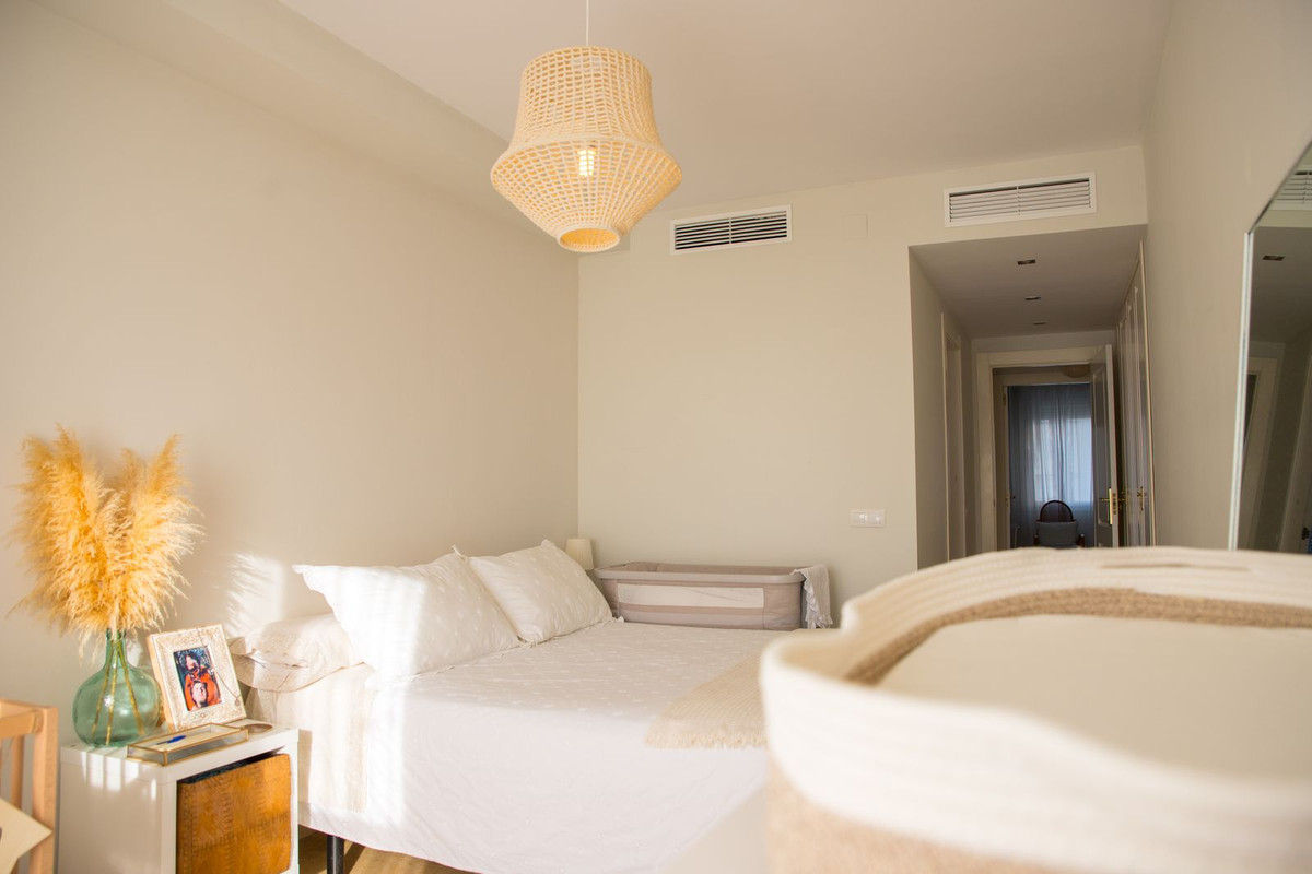 2 Bed, 2 Bath, ApartmentFor Sale, La Duquesa, Malaga