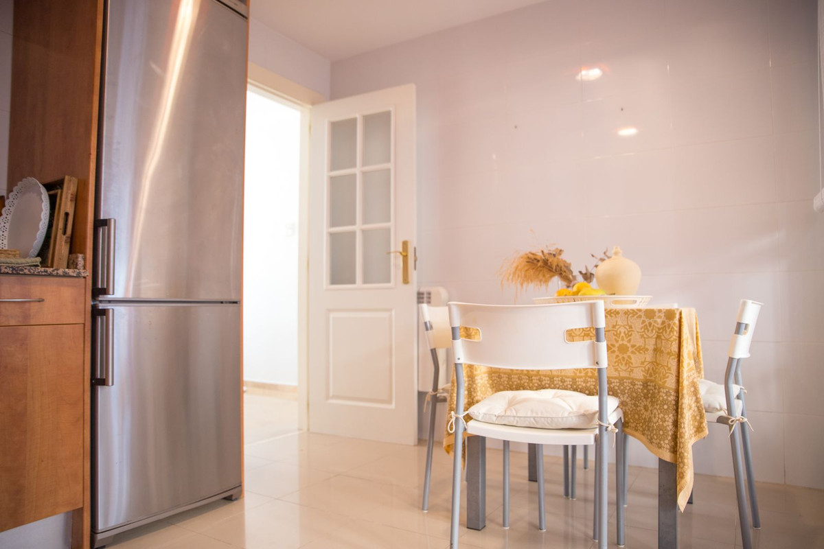 2 Bed, 2 Bath, ApartmentFor Sale, La Duquesa, Malaga