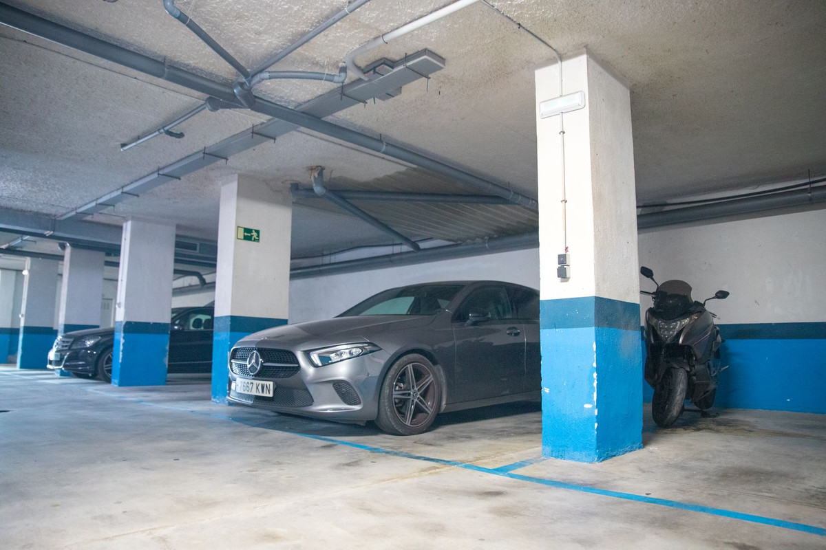 2 Bed, 2 Bath, ApartmentFor Sale, La Duquesa, Malaga