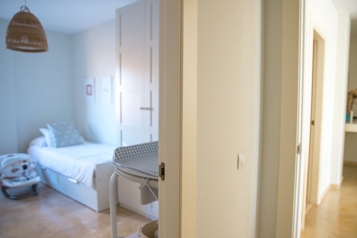 2 Bed, 2 Bath, ApartmentFor Sale, La Duquesa, Malaga