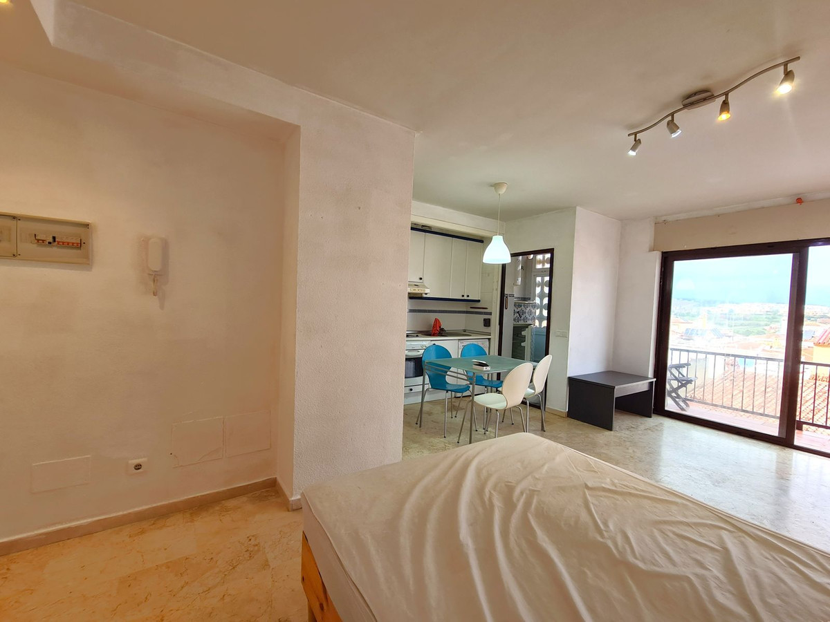 1 Bath, ApartmentFor Sale, San Luis de Sabinillas, Malaga