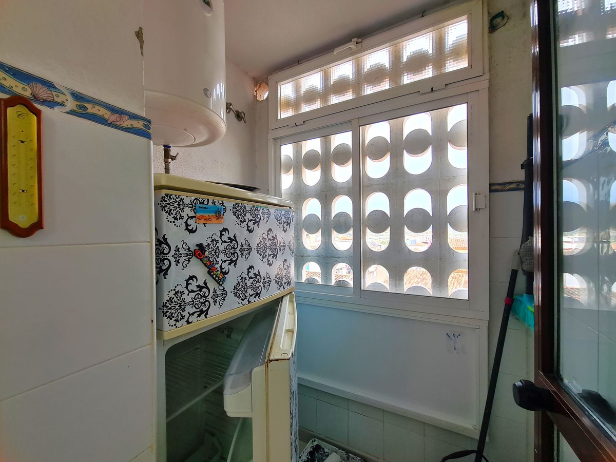 1 Bath, ApartmentFor Sale, San Luis de Sabinillas, Malaga