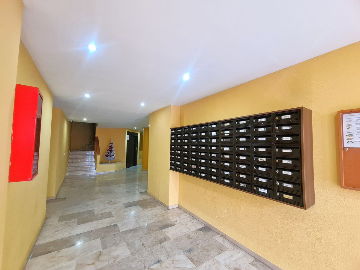 1 Bath, ApartmentFor Sale, San Luis de Sabinillas, Malaga