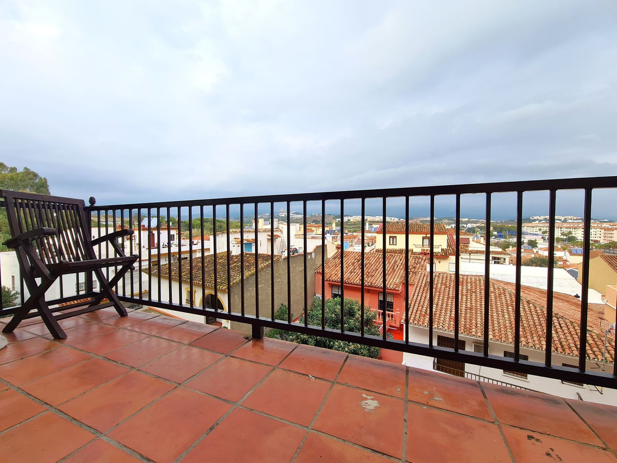1 Bath, ApartmentFor Sale, San Luis de Sabinillas, Malaga