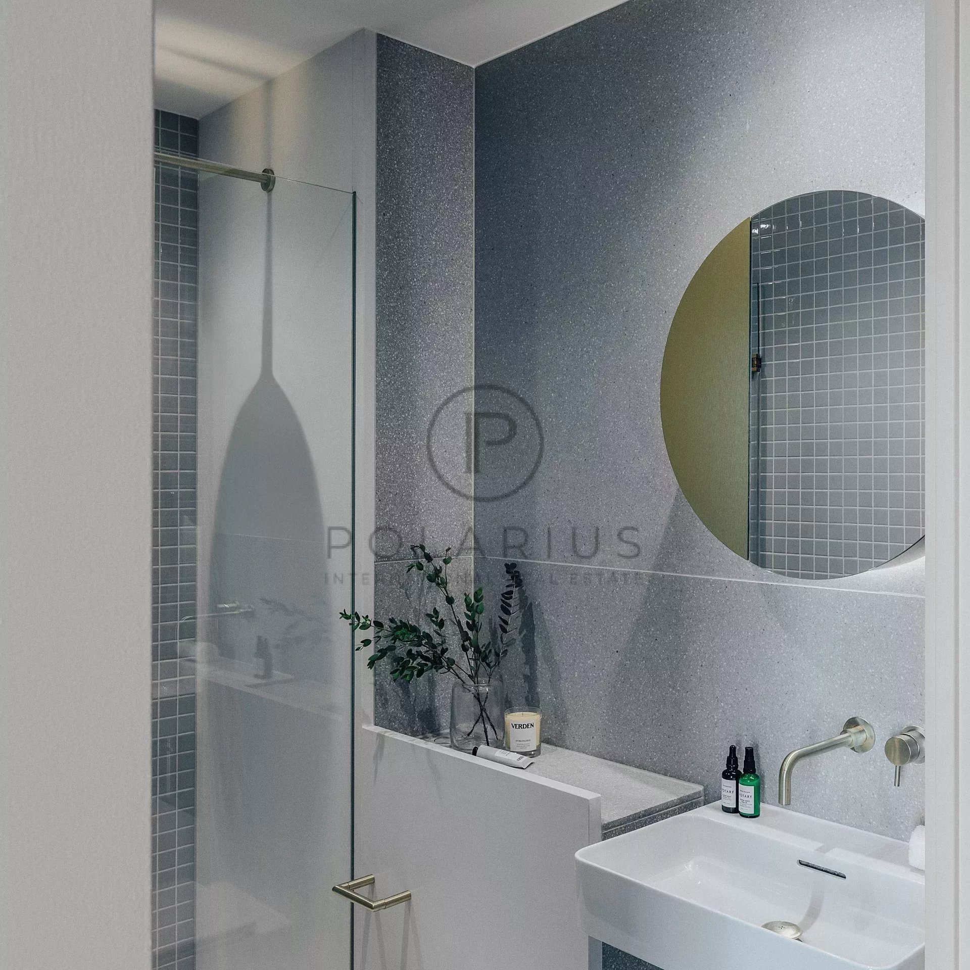 3 Bed, 2 Bath, ApartmentFor Sale, London, Greater London (city Of London)