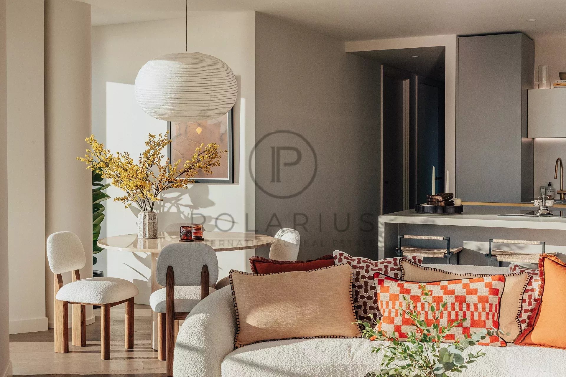 3 Bed, 2 Bath, ApartmentFor Sale, London, Greater London (city Of London)