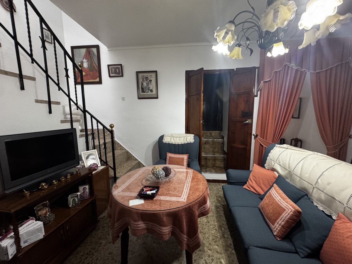 7 Bed, 1 Bath, HouseFor Sale, Olvera, Andalucia