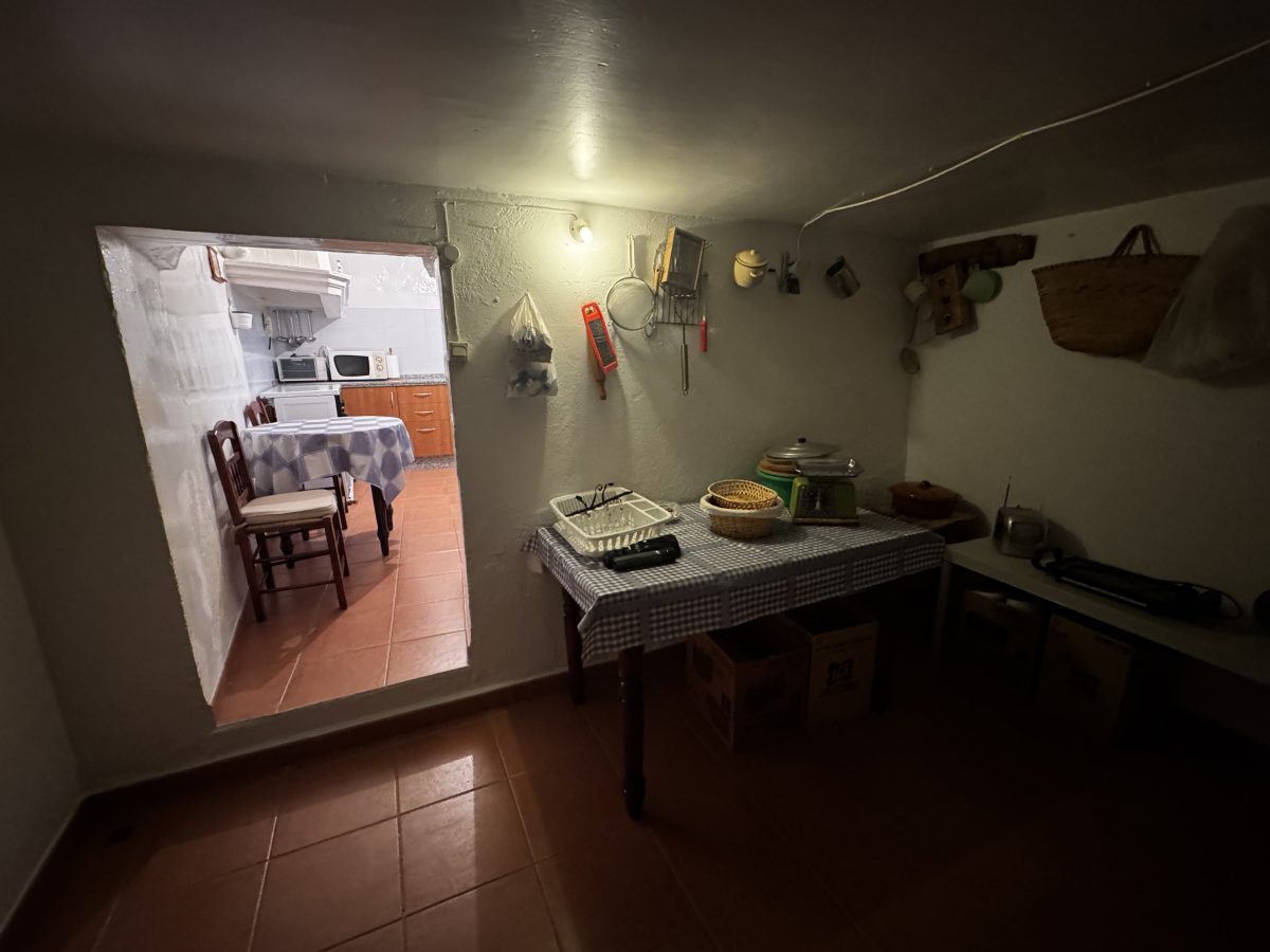 7 Bed, 1 Bath, HouseFor Sale, Olvera, Andalucia