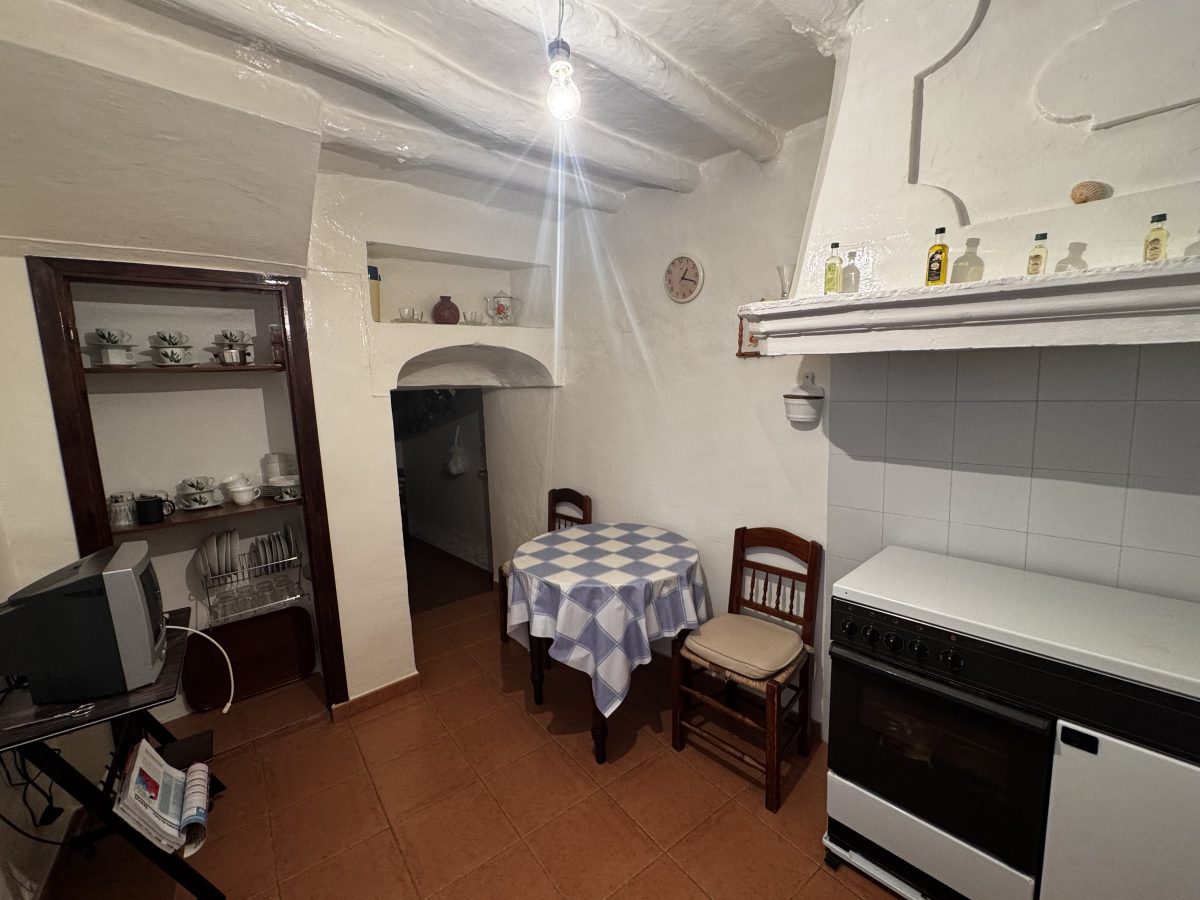 7 Bed, 1 Bath, HouseFor Sale, Olvera, Andalucia