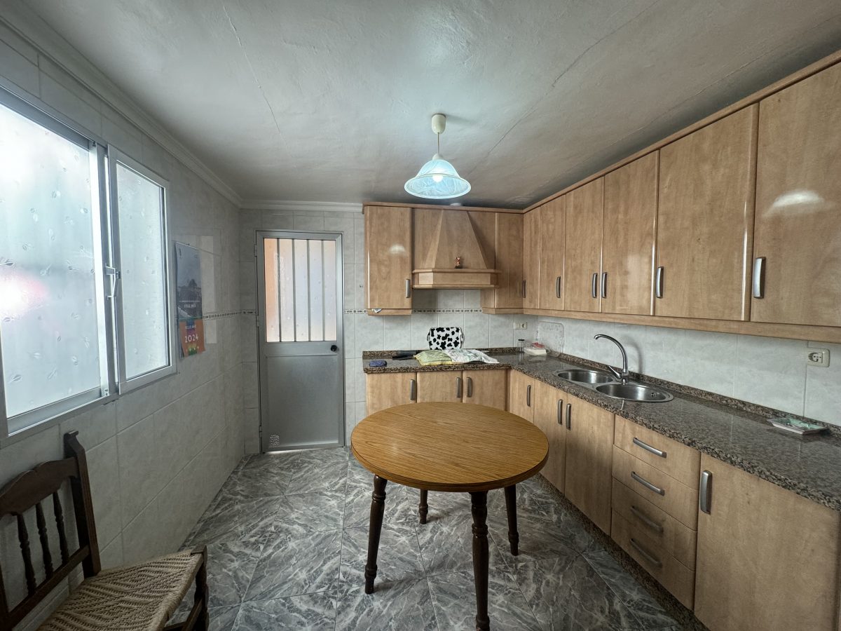 4 Bed, 1 Bath, HouseFor Sale, Pruna, Andalucia