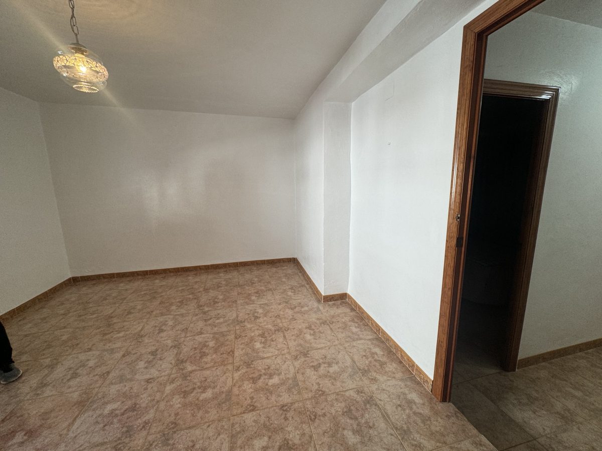 4 Bed, 1 Bath, HouseFor Sale, Pruna, Andalucia