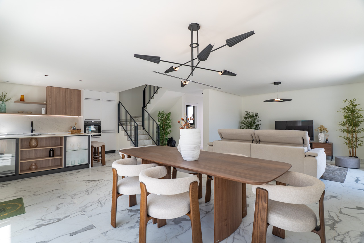 3 Bed, 3 Bath, HouseFor Sale