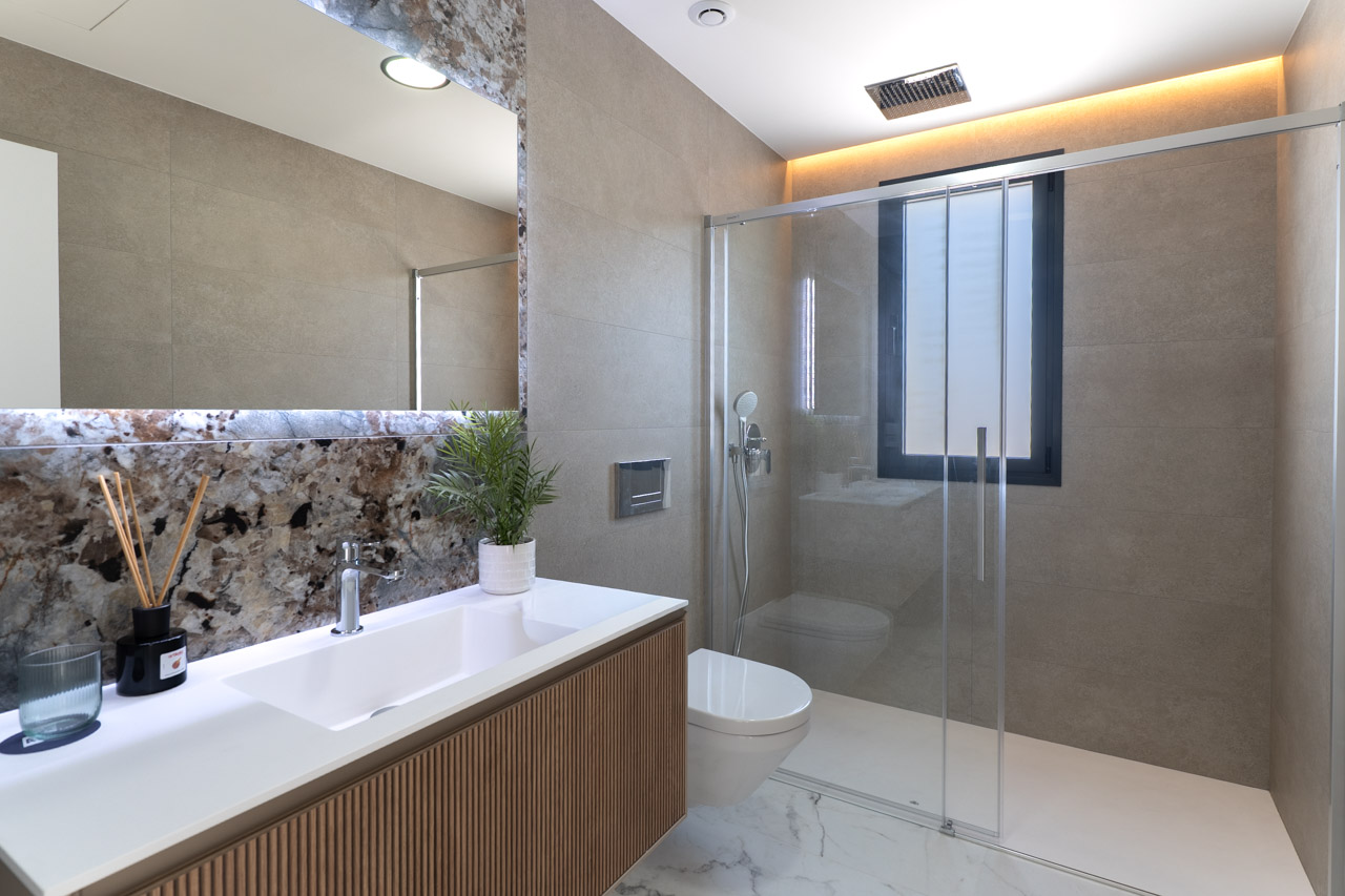 3 Bed, 3 Bath, HouseFor Sale