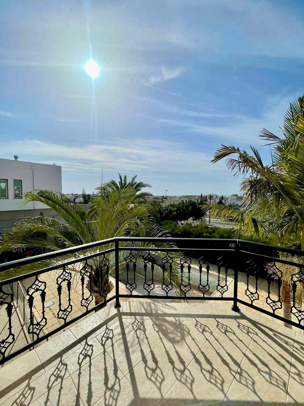 4 Bed, 2 Bath, HouseFor Sale, Geroskipou, Paphos