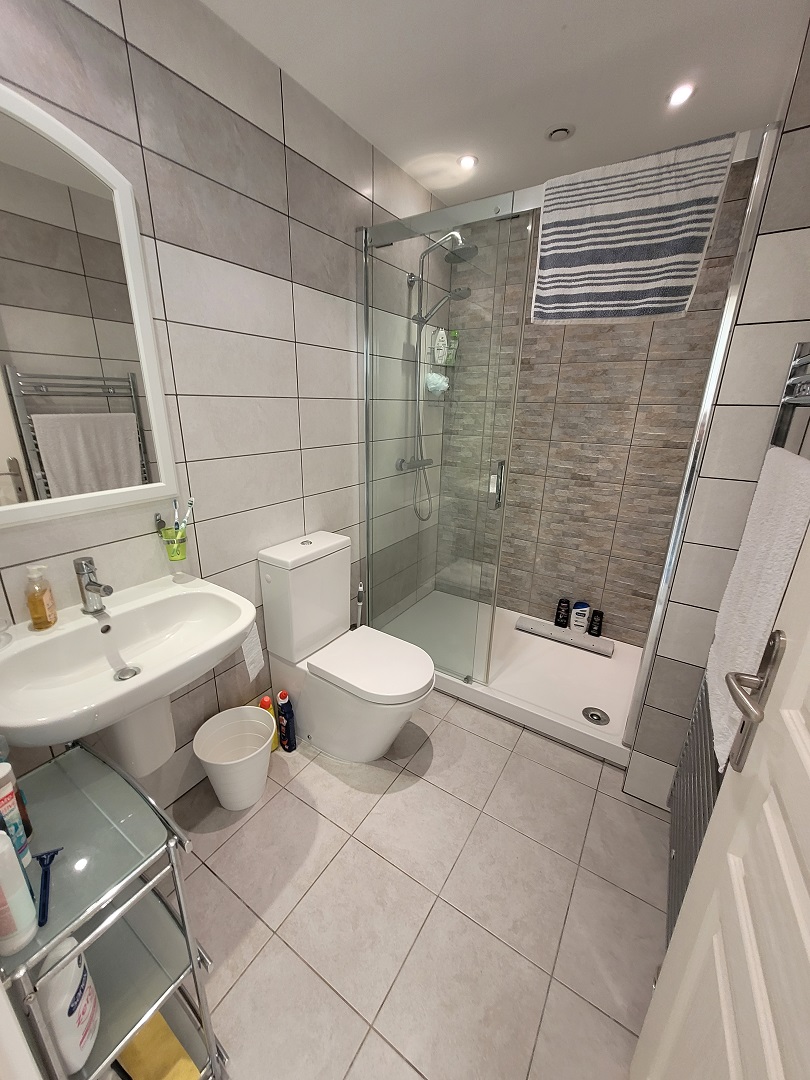 4 Bed, 2 Bath, HouseFor Sale, Autignac, Herault, Languedoc-Roussillon, 34480