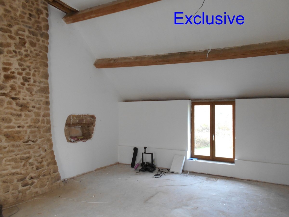 4 Bed, 2 Bath, HouseFor Sale, Lignieres Orgeres, Pays-de-la-Loire, 53140