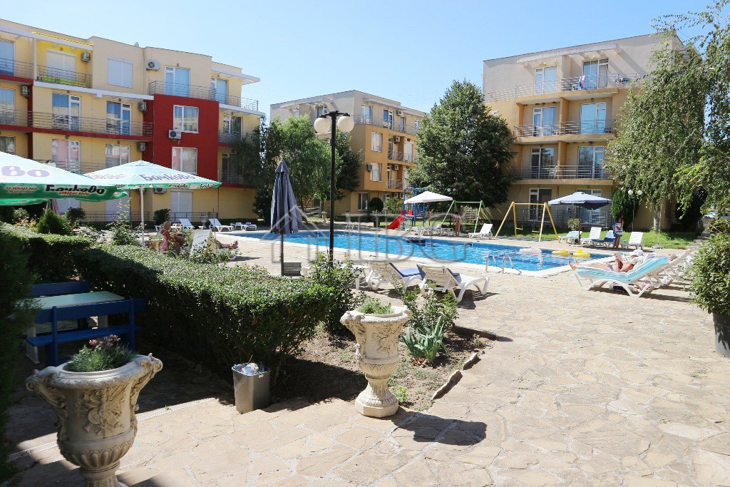 1 Bath, ApartmentFor Sale, Sunny Day 5