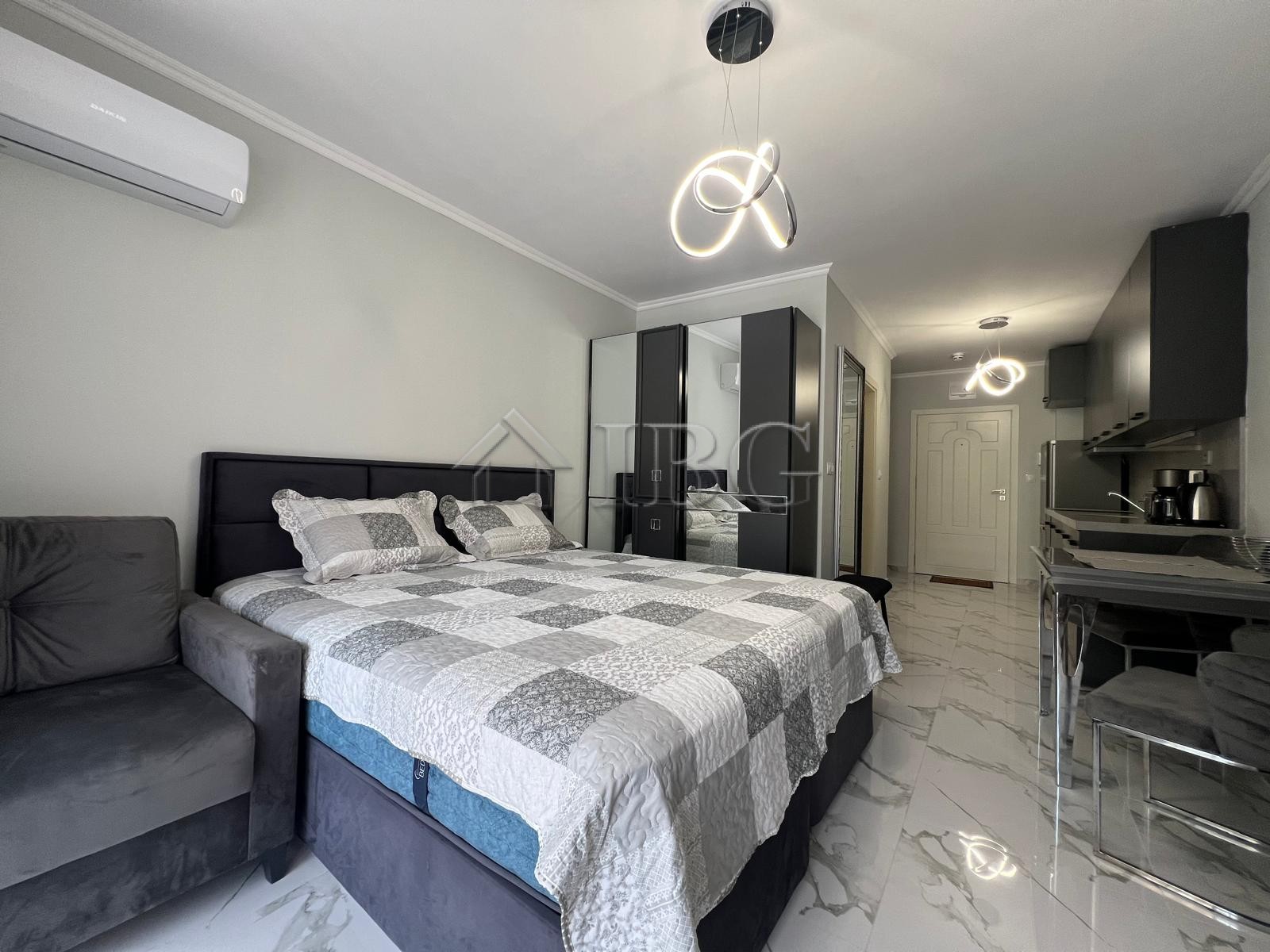 1 Bath, ApartmentFor Sale, Valencia Gardens, Nessebar