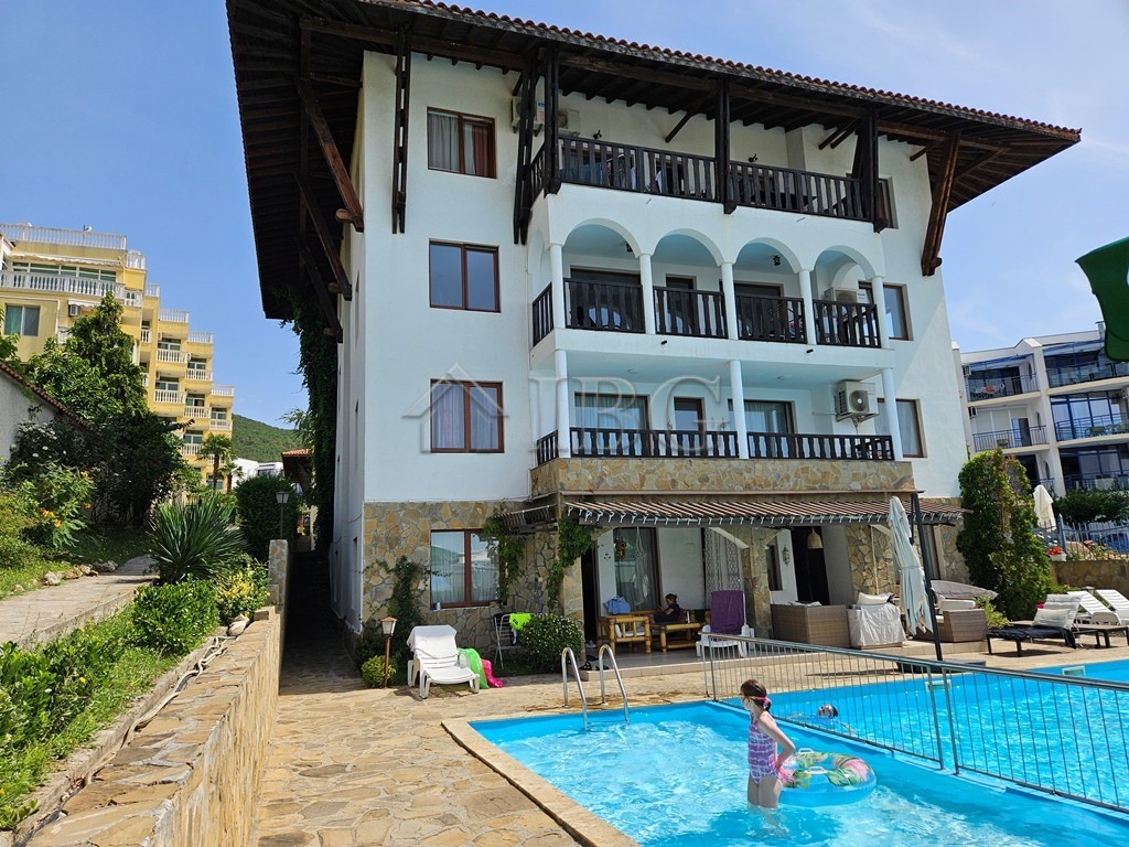 1 Bath, ApartmentFor Sale, complex Top, St. Vlas