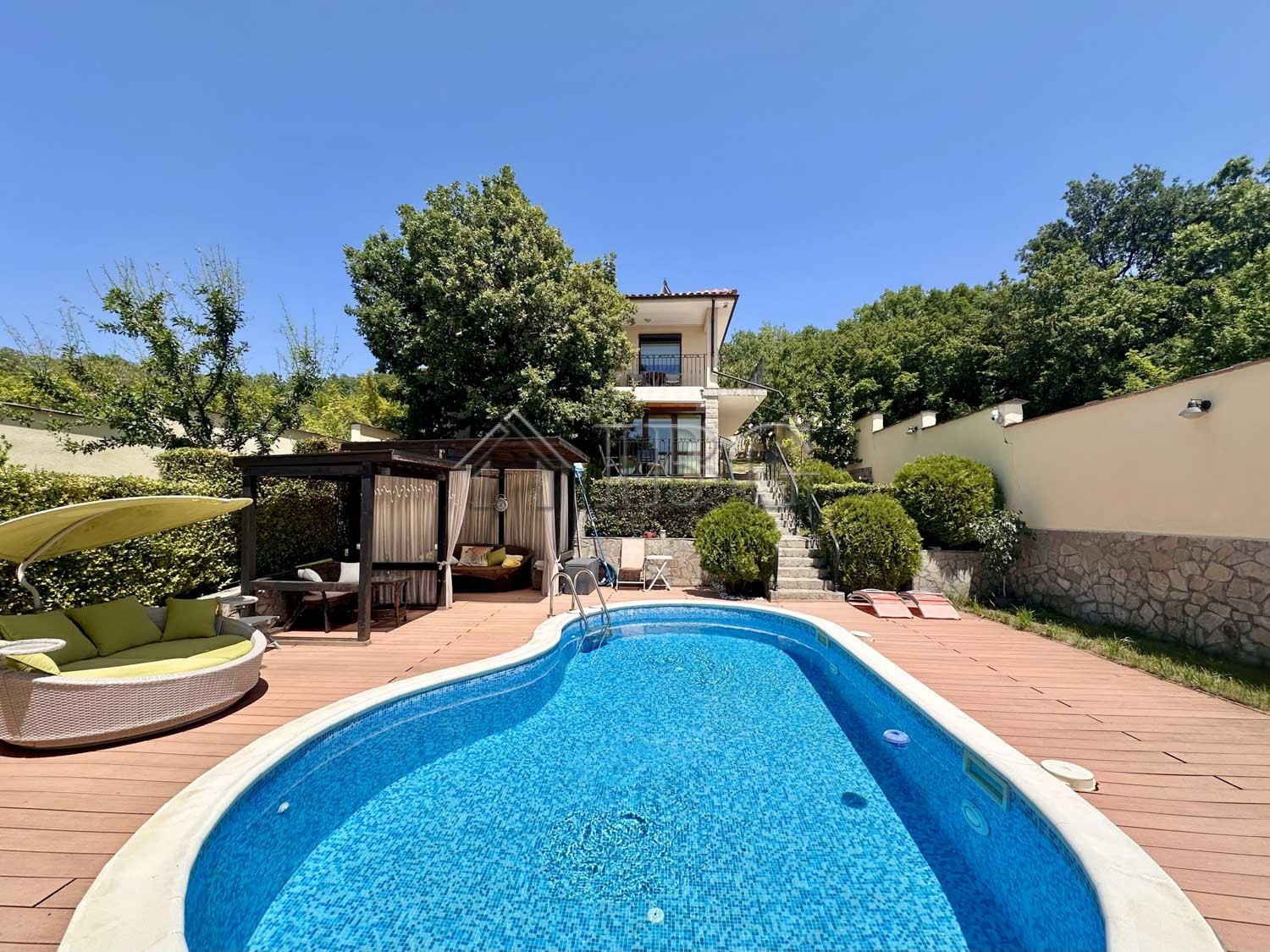 2 Bath, HouseFor Sale, Kosharitsa