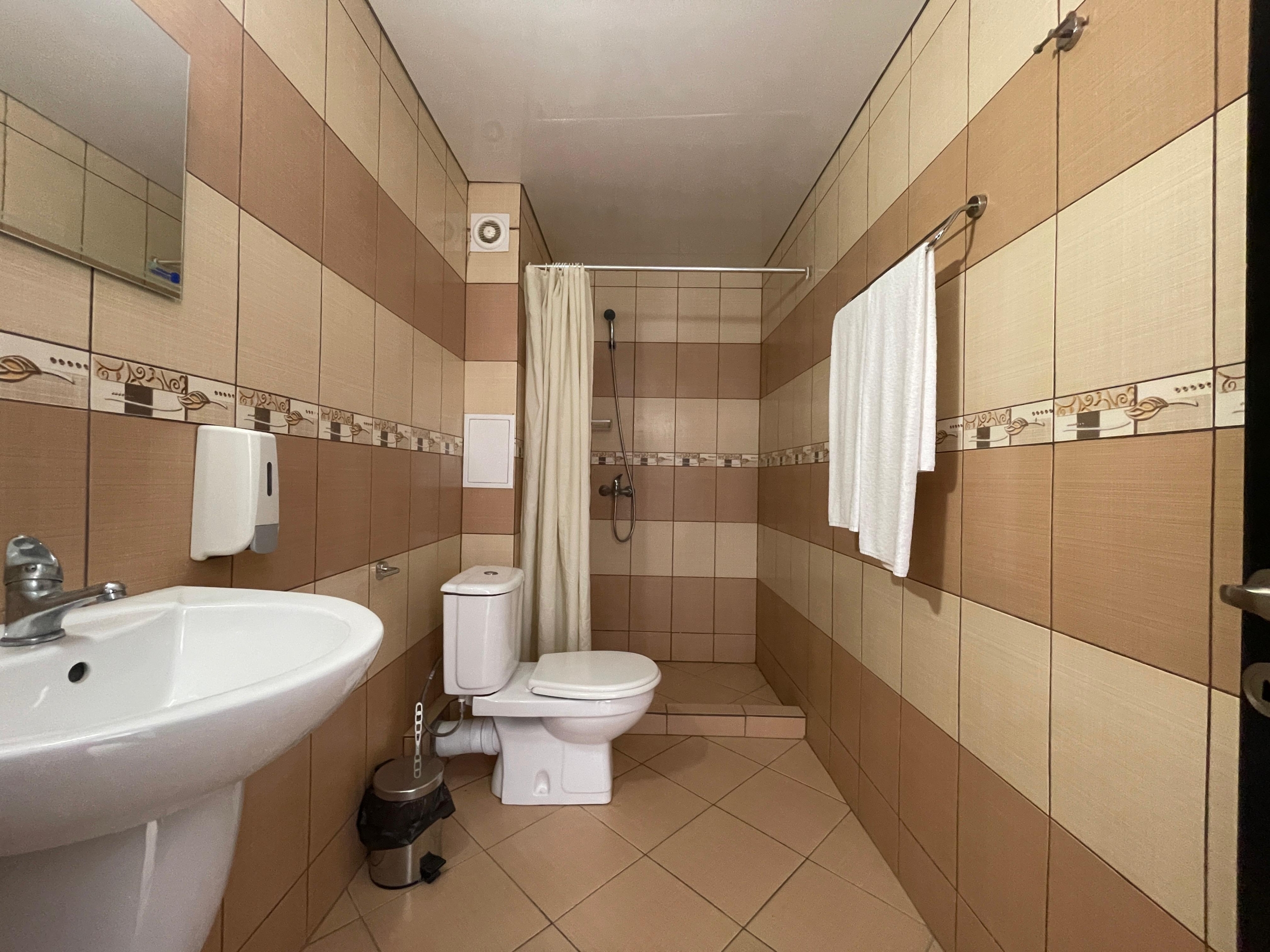 1 Bath, ApartmentFor Sale, Gardenia Hills, Sunny Beach