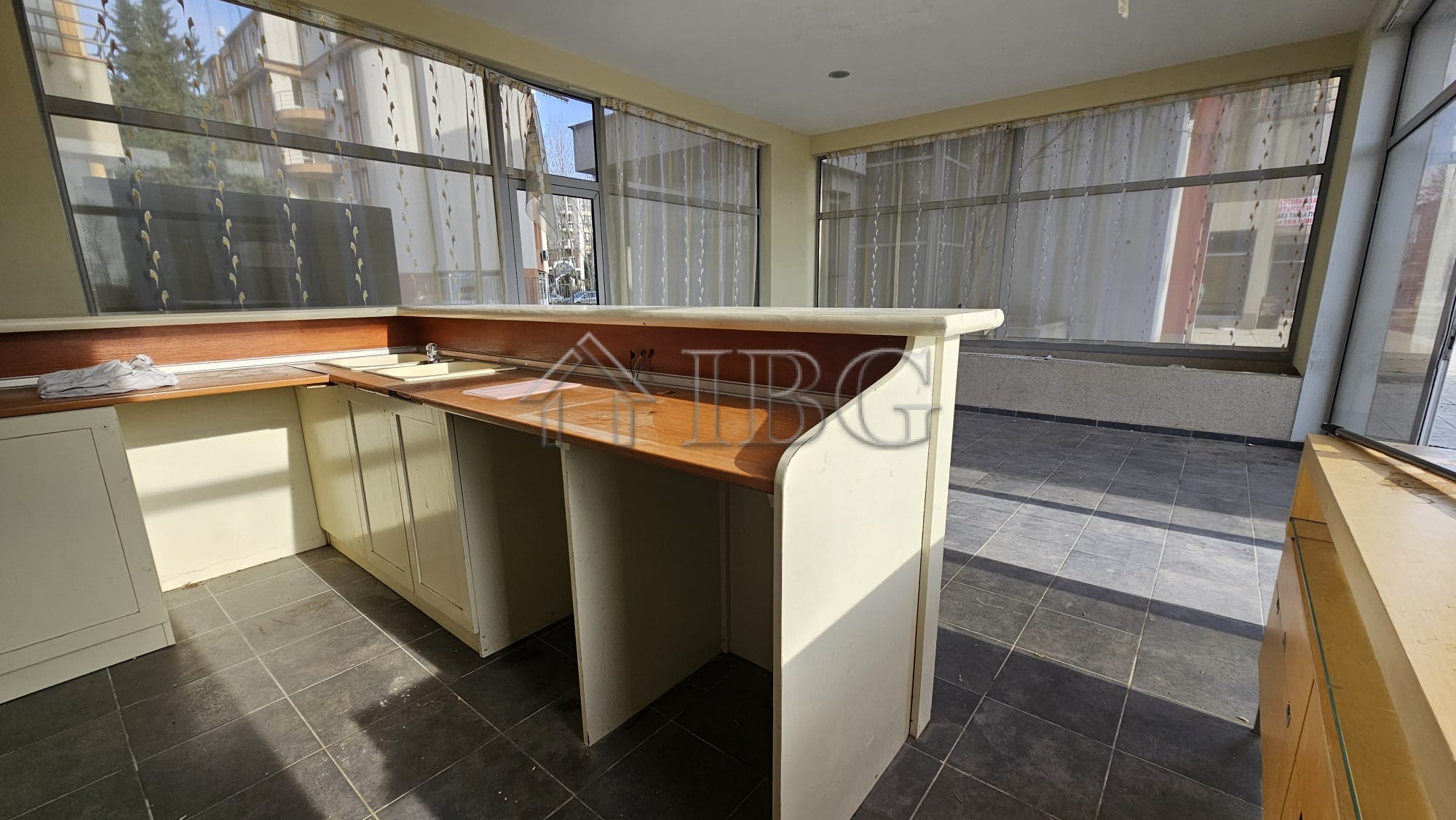 Commercial Property, For Sale