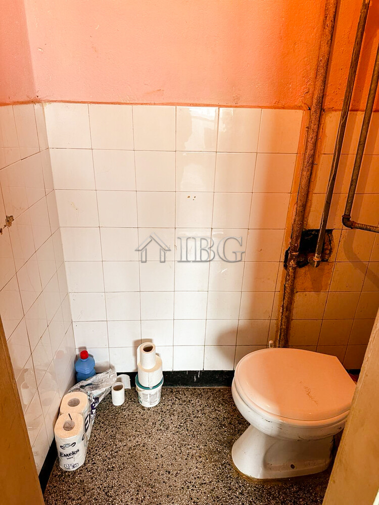 1 Bath, ApartmentFor Sale, ulitsa 