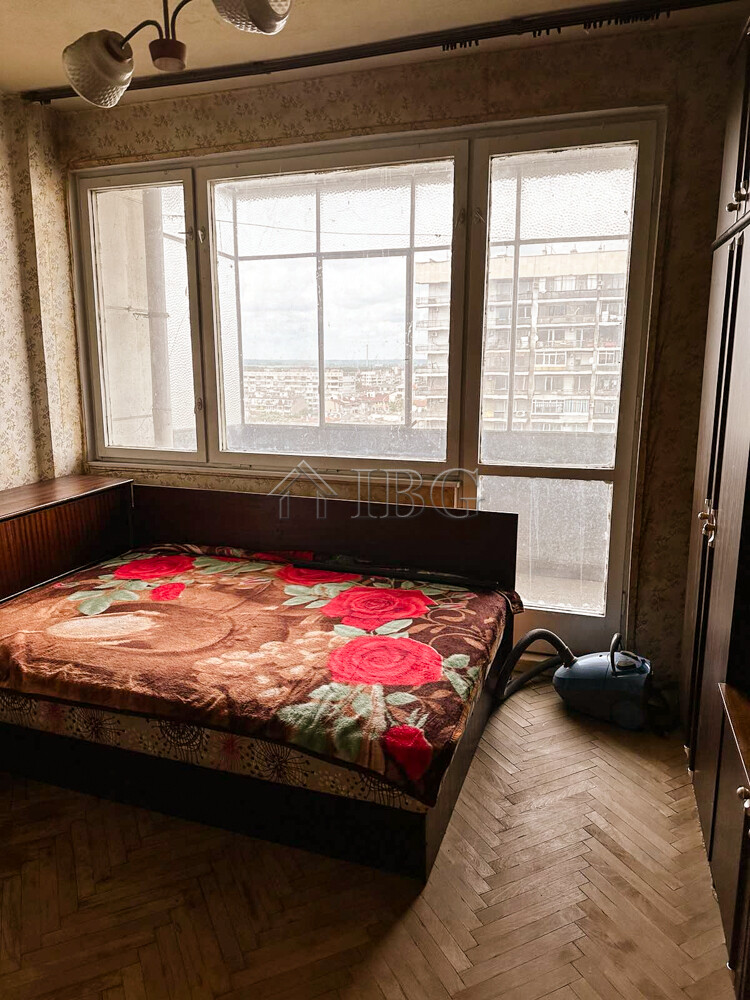 1 Bath, ApartmentFor Sale, ulitsa 