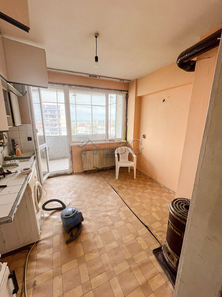 1 Bath, ApartmentFor Sale, ulitsa 