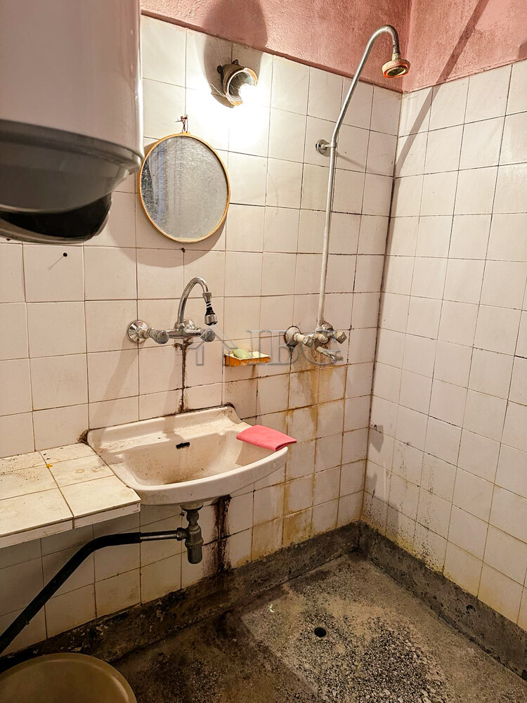 1 Bath, ApartmentFor Sale, ulitsa 