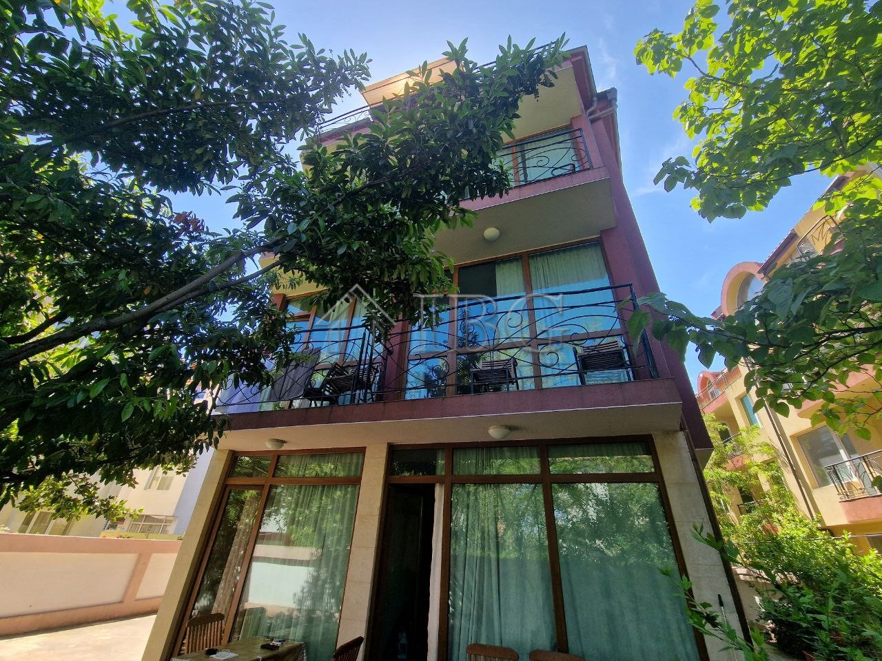 Commercial Property, For Sale