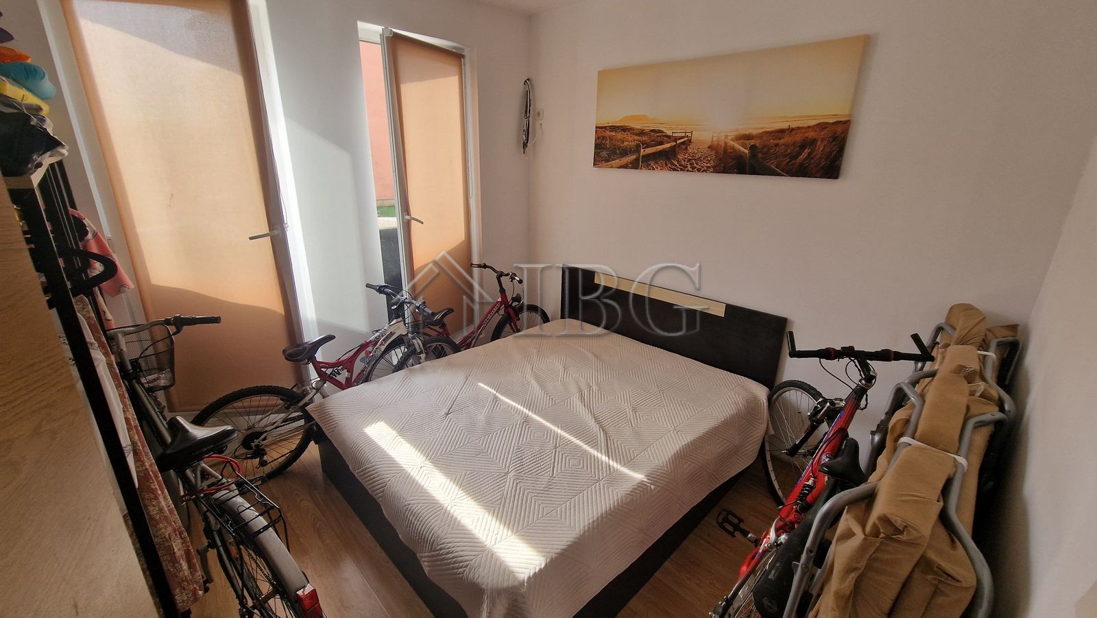 1 Bath, ApartmentFor Sale, Sunny Day 6