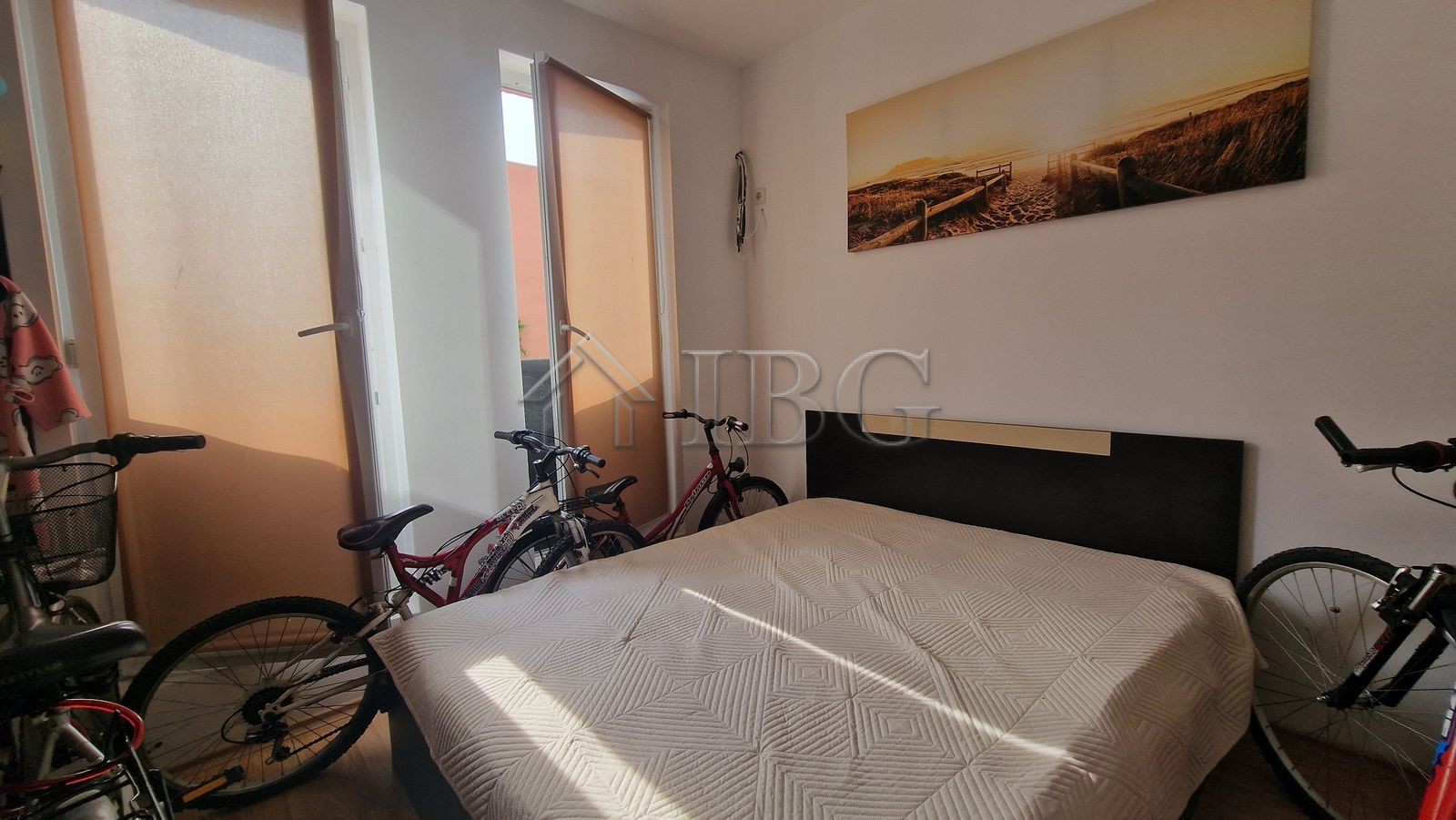 1 Bath, ApartmentFor Sale, Sunny Day 6