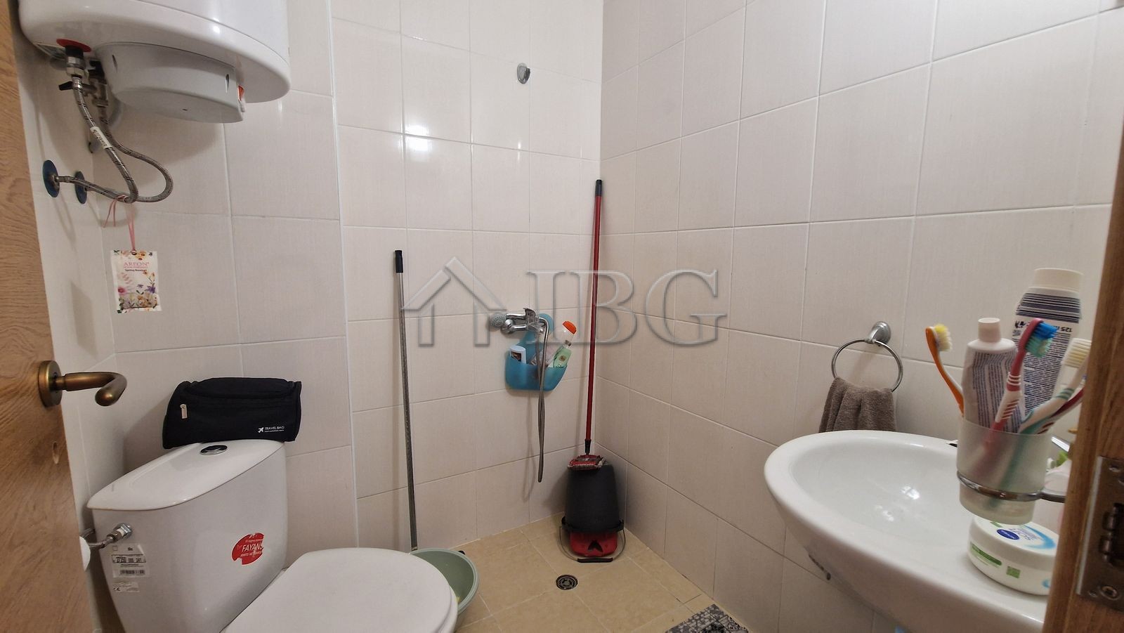 1 Bath, ApartmentFor Sale, Sunny Day 6