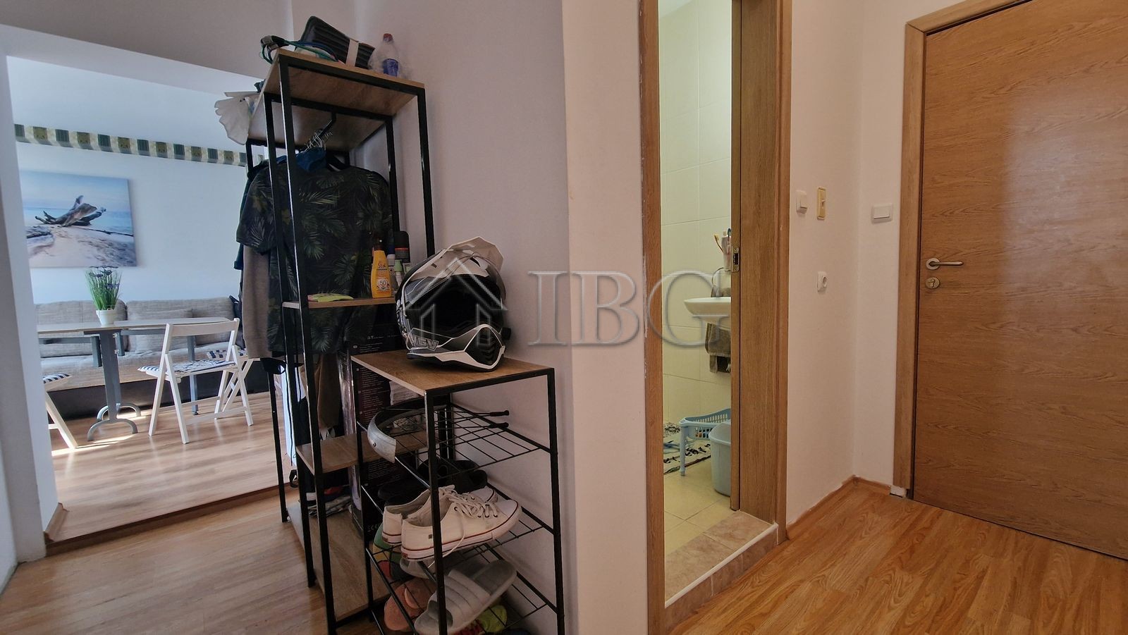 1 Bath, ApartmentFor Sale, Sunny Day 6