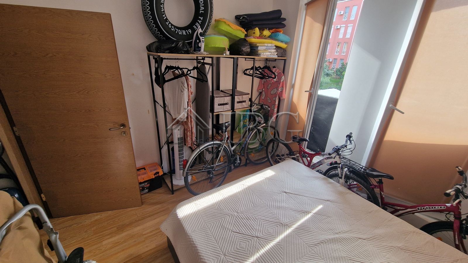 1 Bath, ApartmentFor Sale, Sunny Day 6