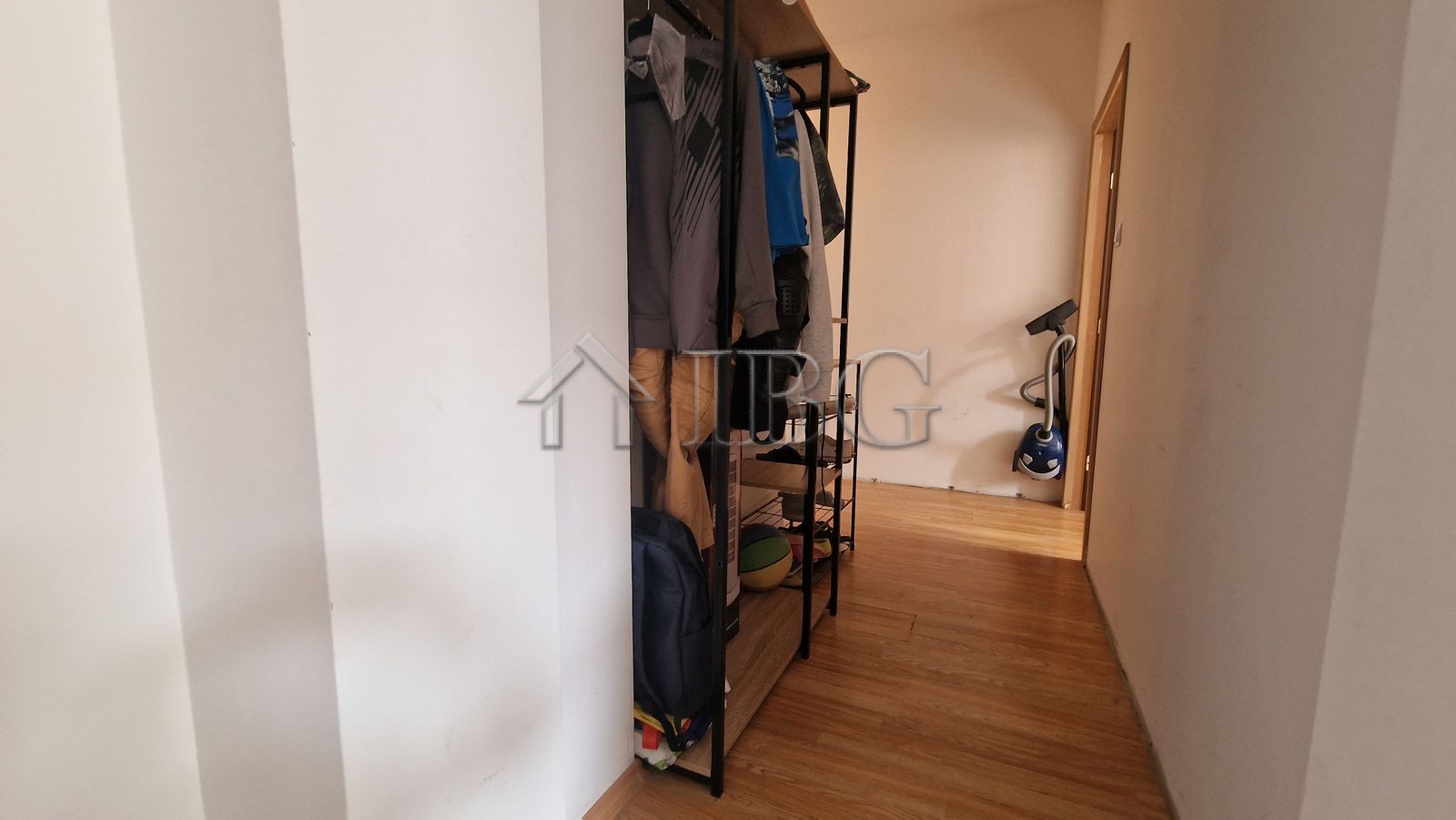 1 Bath, ApartmentFor Sale, Sunny Day 6