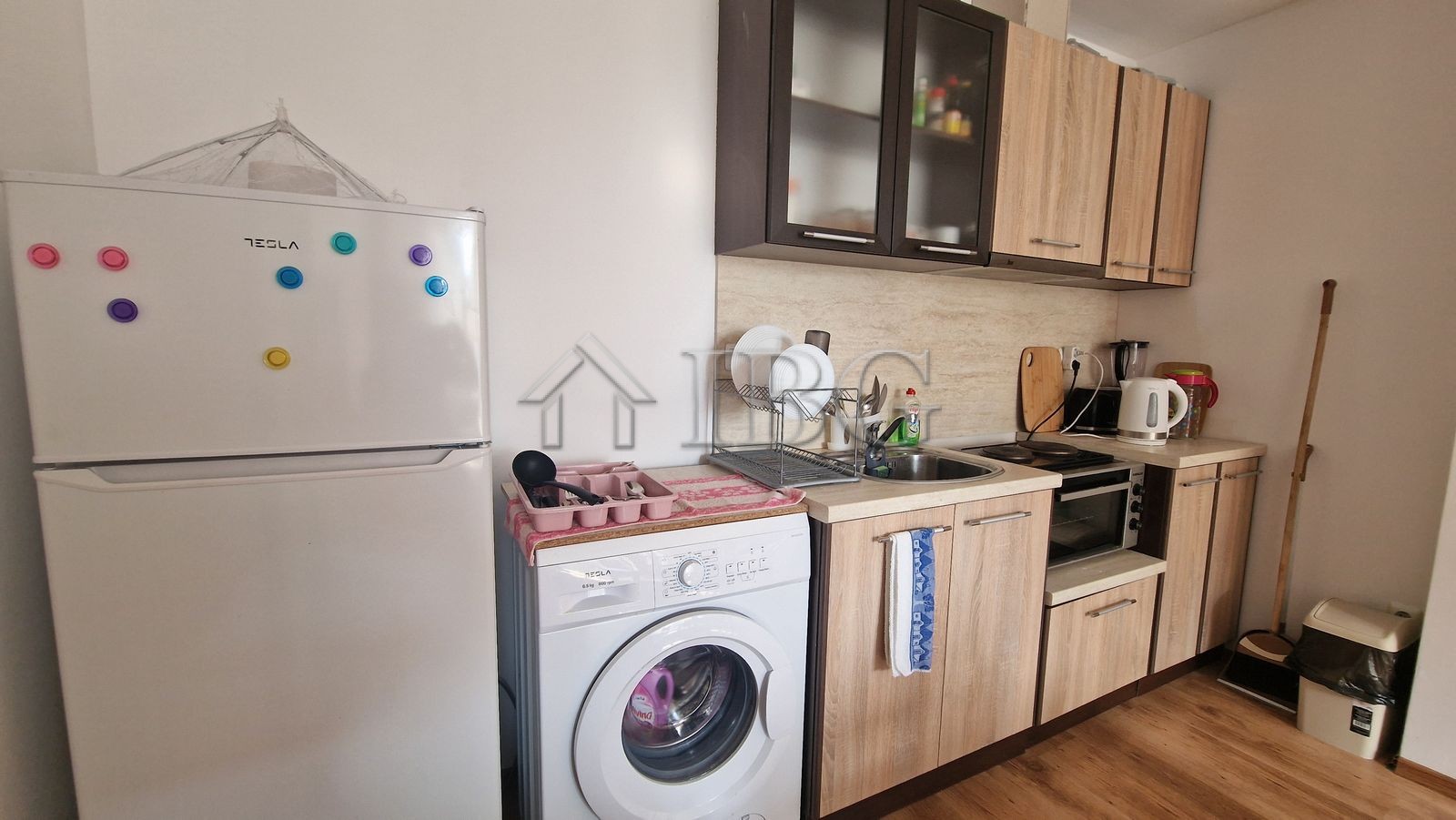 1 Bath, ApartmentFor Sale, Sunny Day 6