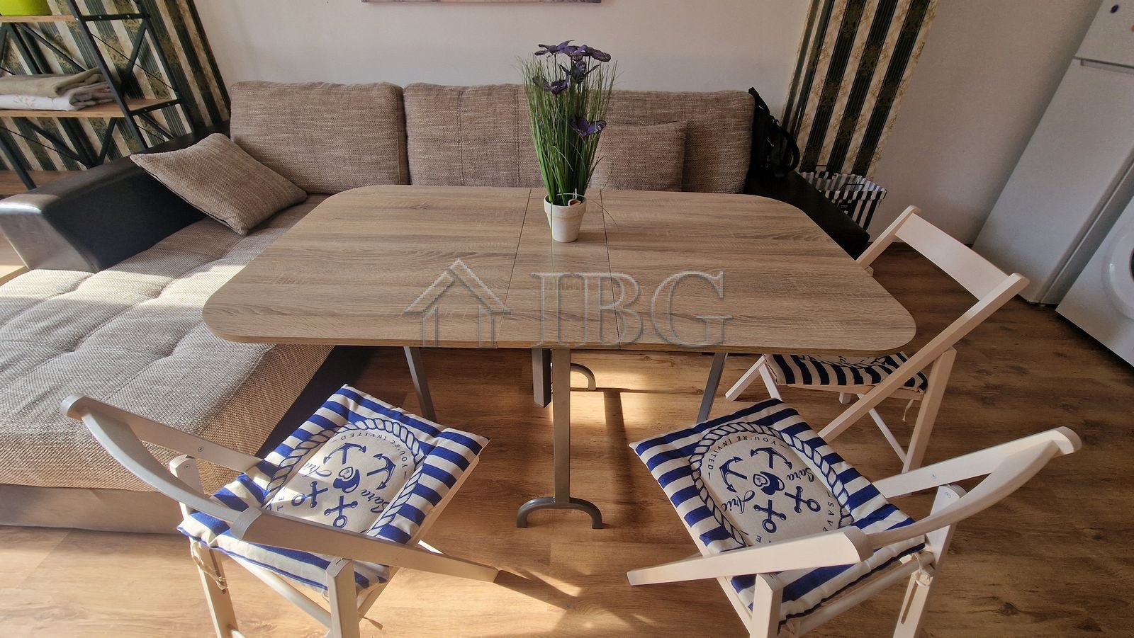 1 Bath, ApartmentFor Sale, Sunny Day 6