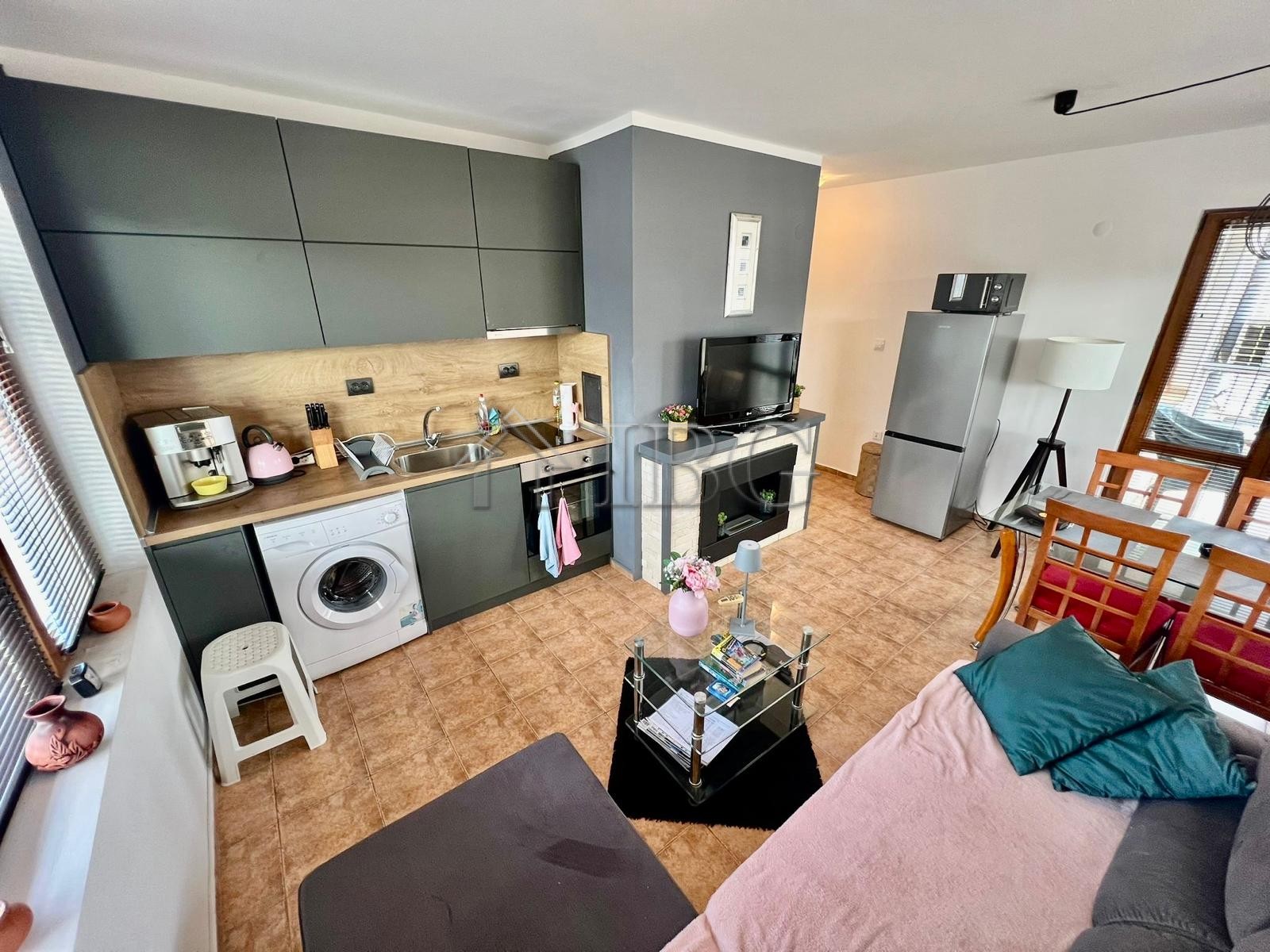 2 Bath, ApartmentFor Sale, Eltrade Apartments in Vista Del Mar, Ulitsa