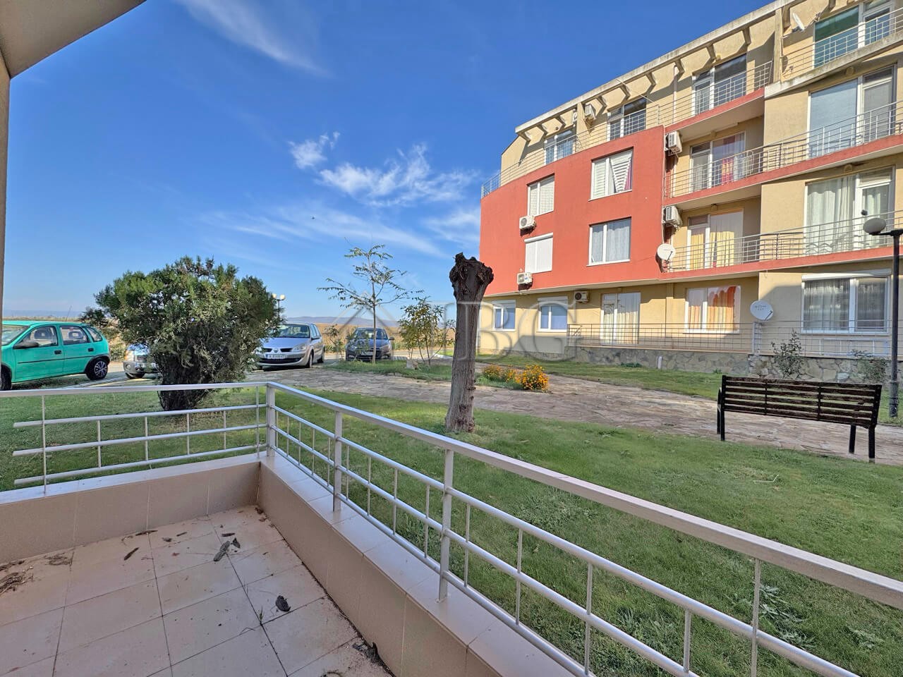 1 Bath, ApartmentFor Sale, Sunny Day 5