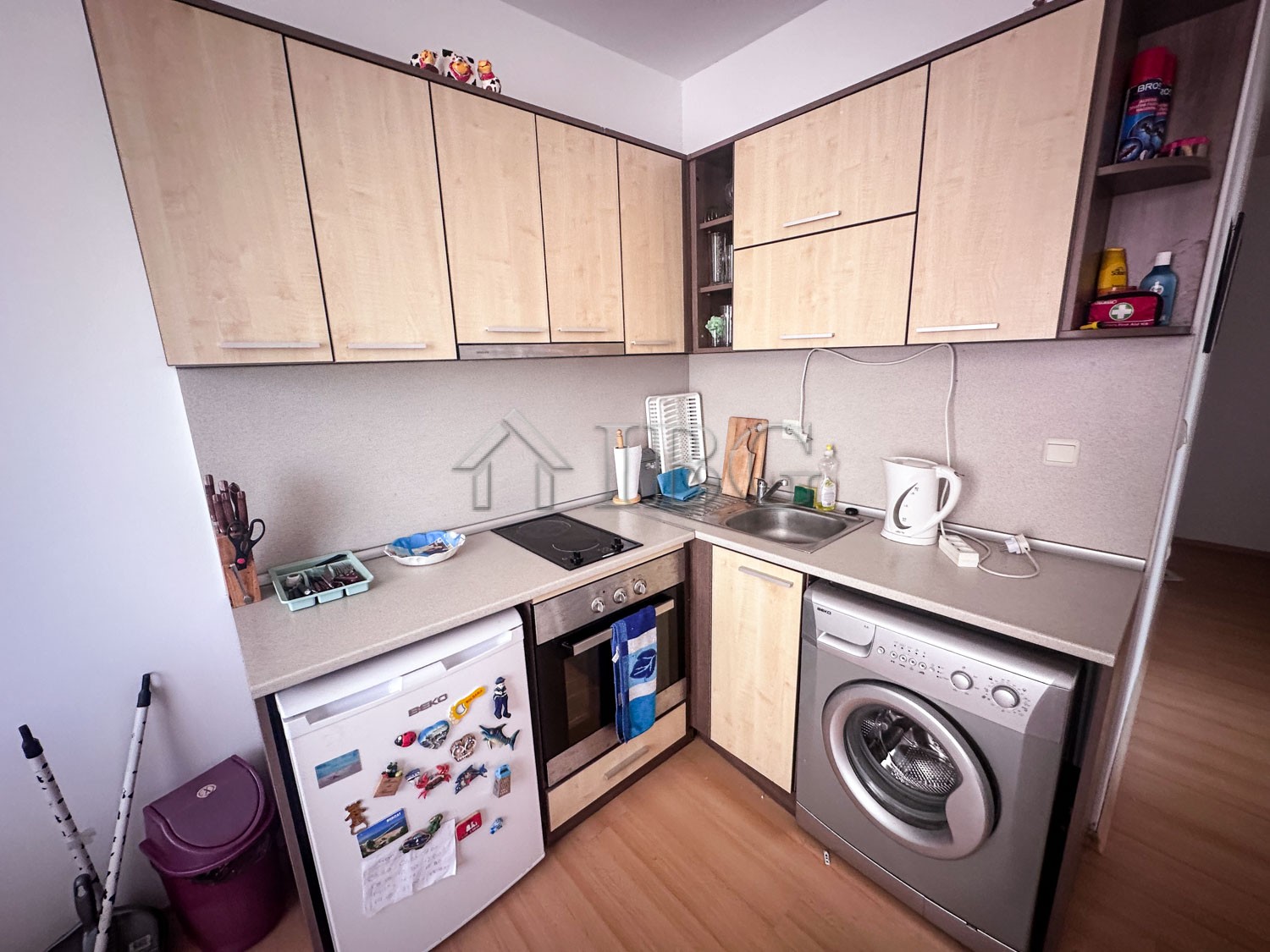 1 Bath, ApartmentFor Sale, Sunny Day 5