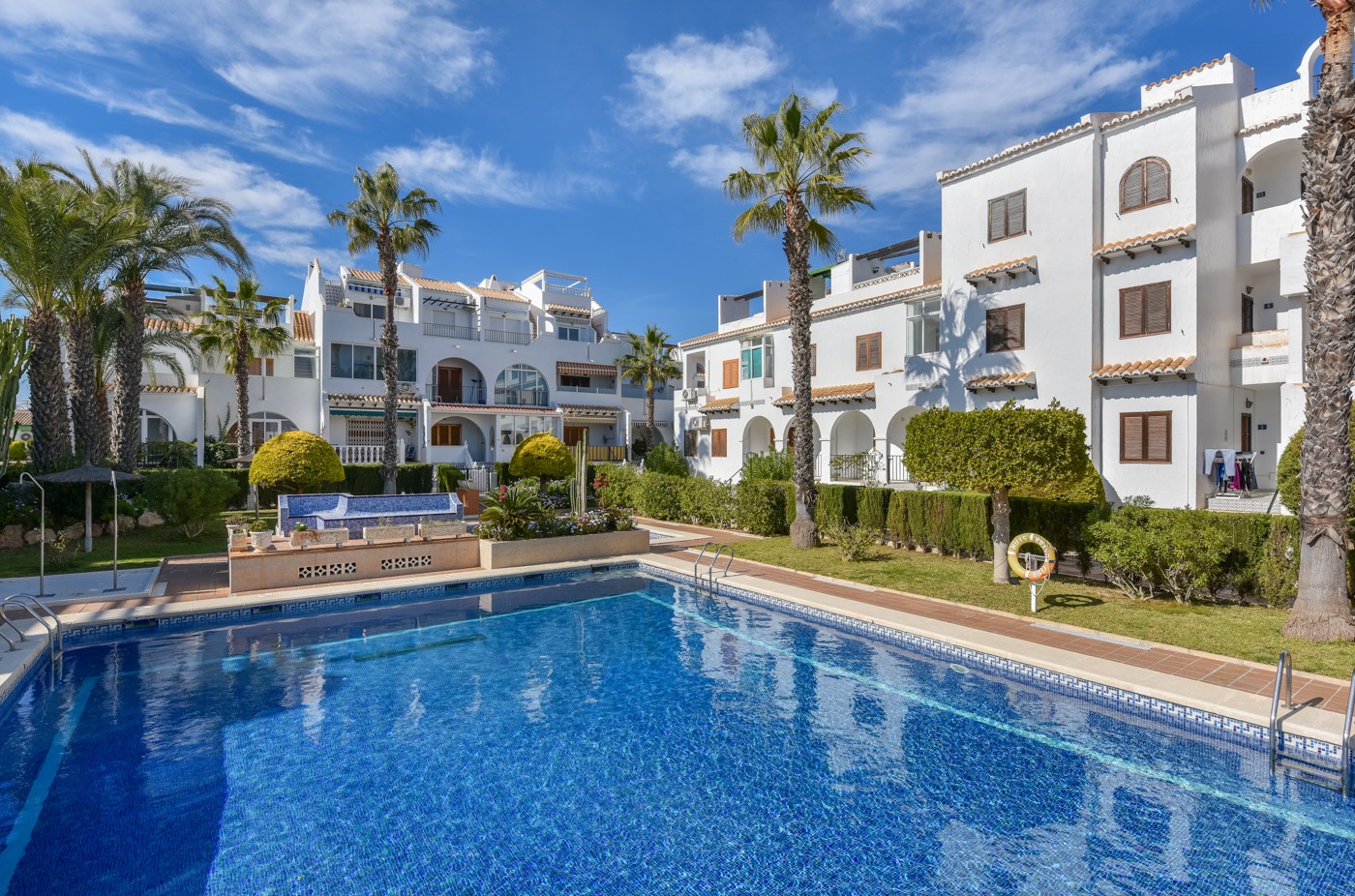 2 Bed, 1 Bath, ApartmentFor Sale, Ciudad Quesada - Rojales, Alicante