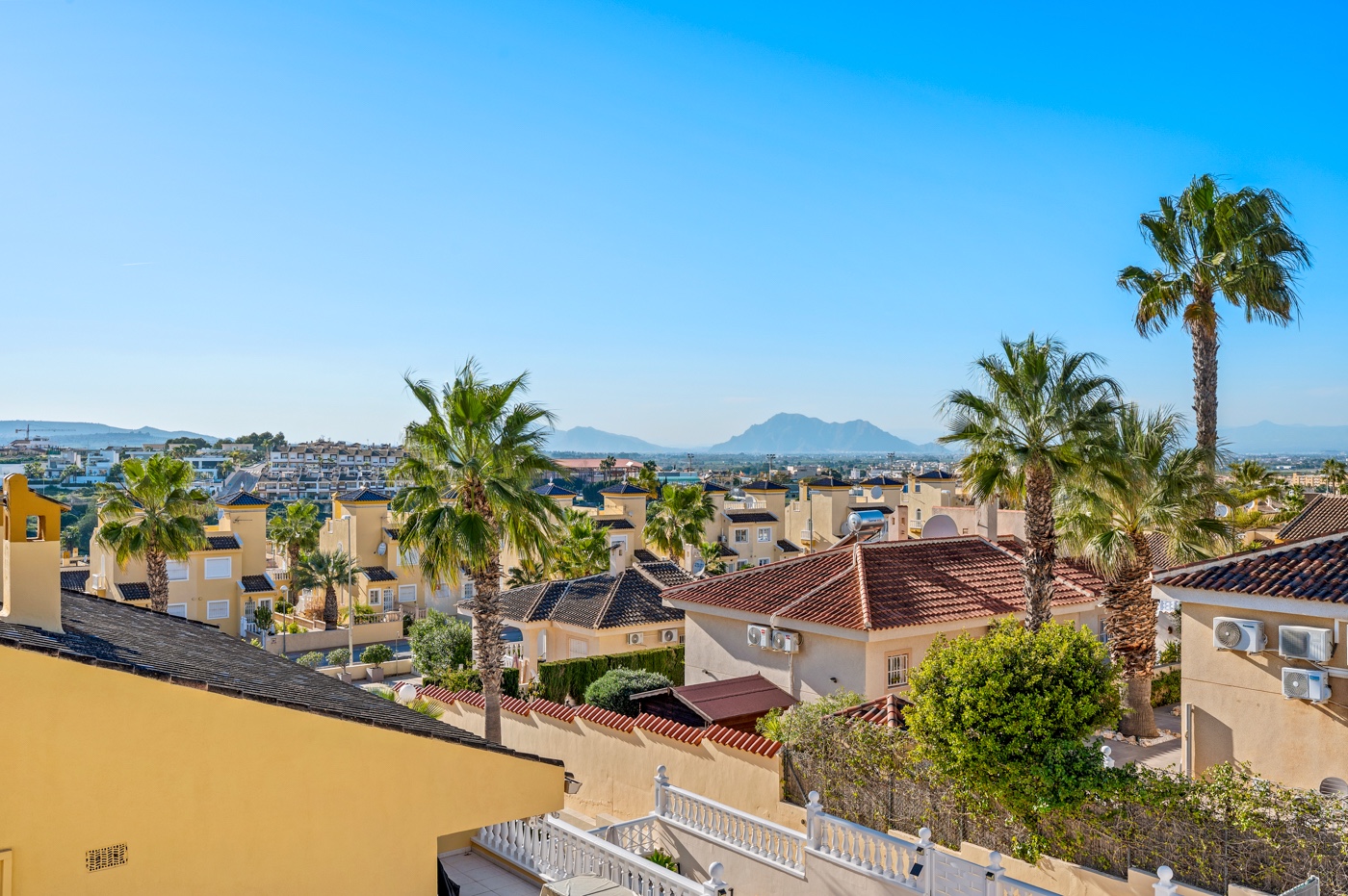 3 Bed, 2 Bath, HouseFor Sale, Benimar, Alicante