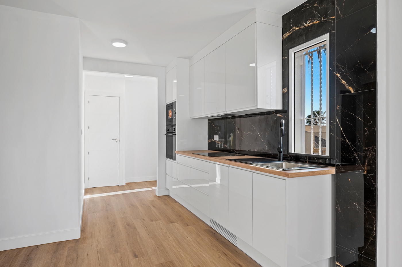 3 Bed, 2 Bath, HouseFor Sale, Benimar, Alicante