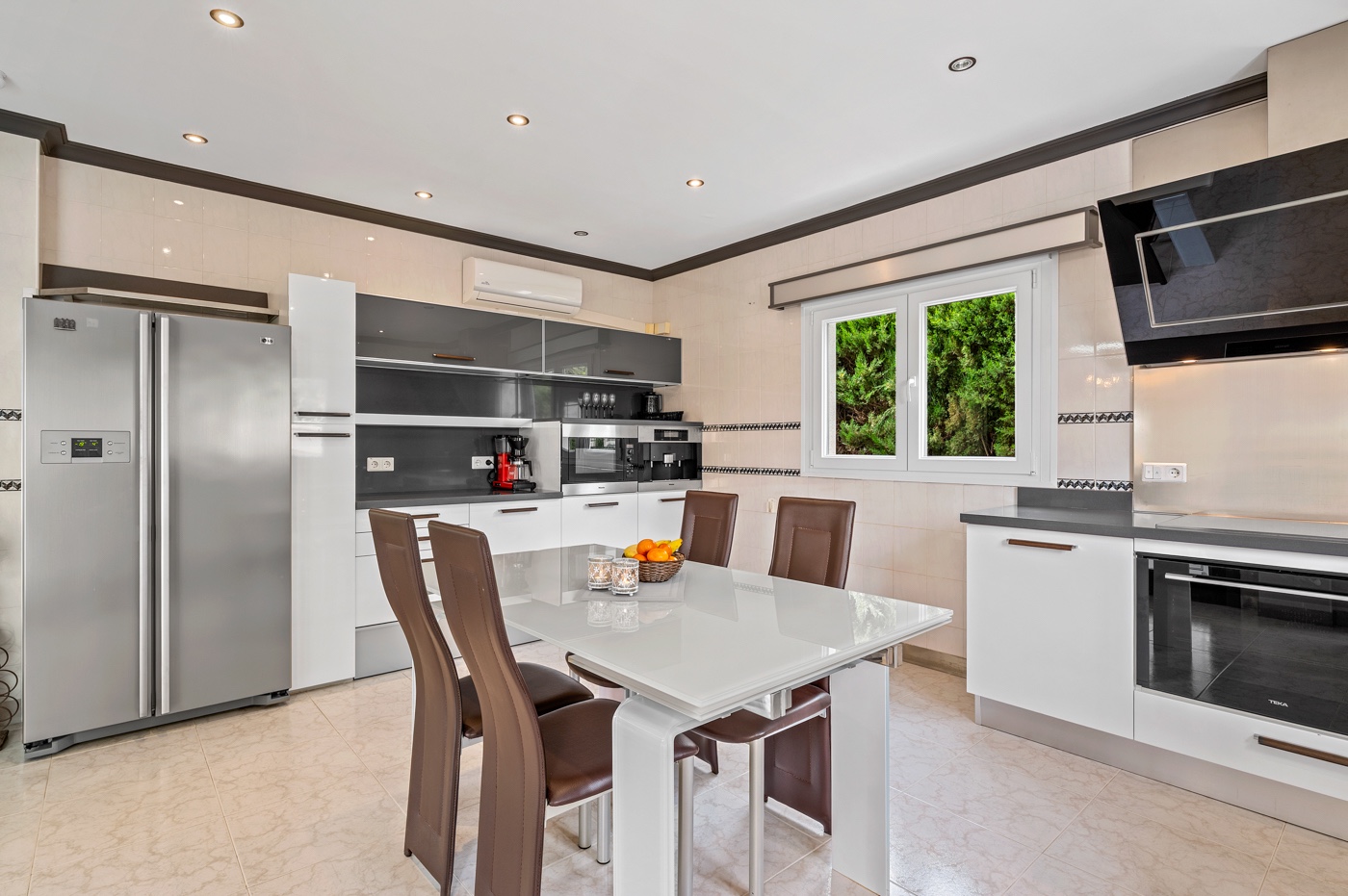 4 Bed, 6 Bath, HouseFor Sale, Ciudad Quesada - Rojales, Alicante