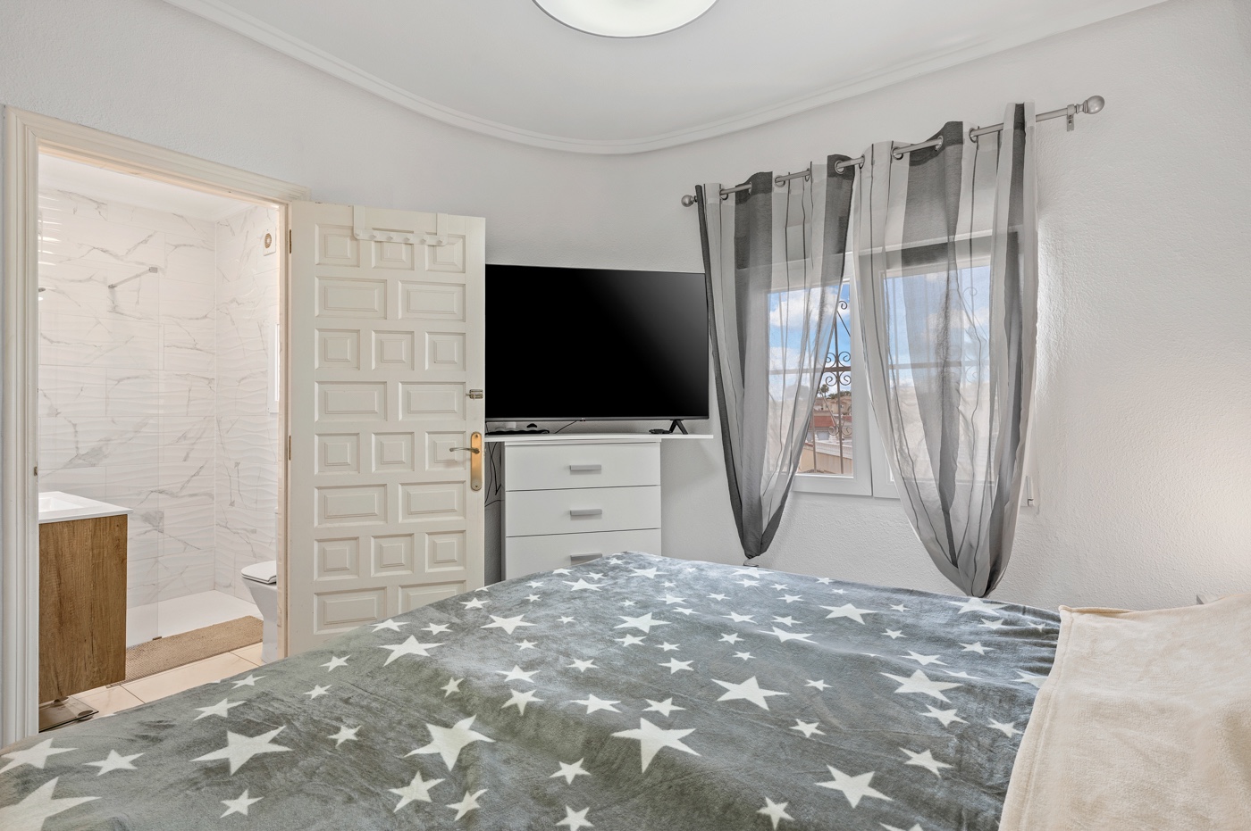 5 Bed, 3 Bath, HouseFor Sale, Ciudad Quesada - Rojales, Alicante