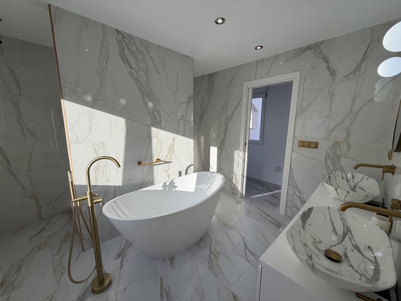 5 Bed, 2 Bath, HouseFor Sale, Orihuela Costa, Alicante